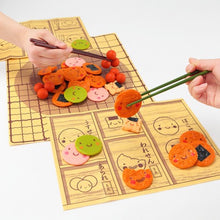 Senbei Rice Crackers Tower Balancing/Differentiating Game