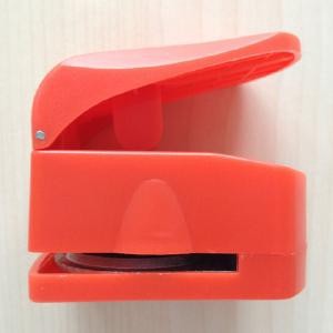 Sakura-shaped embossing hole punch (Large)