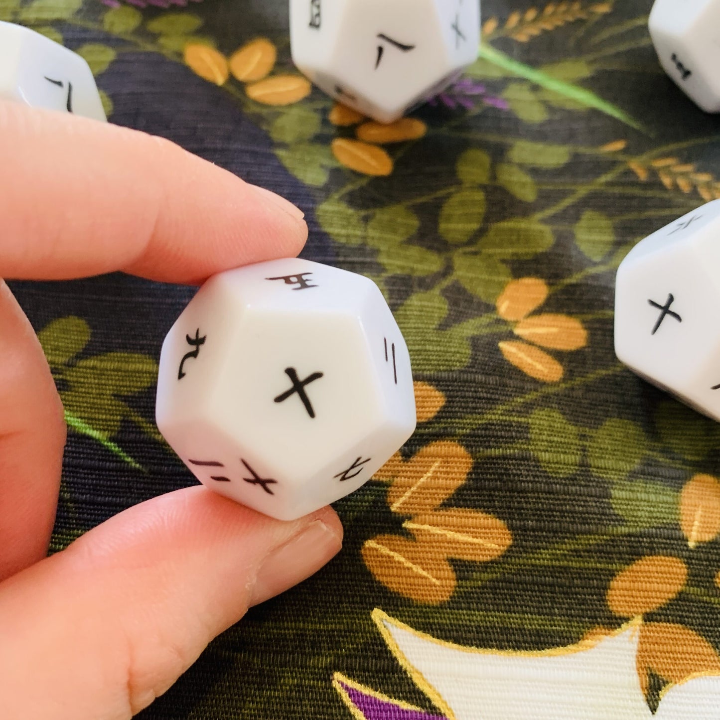 30x 12-sided Kanji Dice (white)