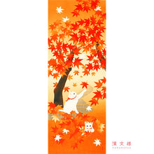 Tenugui – Playful Cats Autumn Falling Leaves (34x90cm)